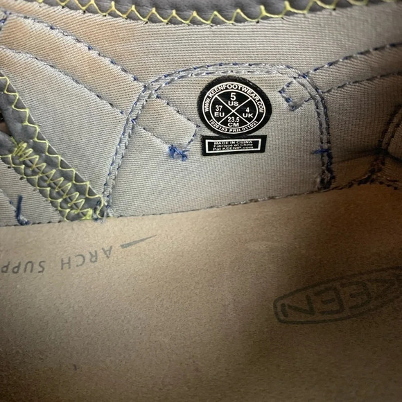 Keens Knotch Creek Sandal Waterproof  Steel Grey/ Blue Depths Size Big Kids 5 - Picture 10 of 16